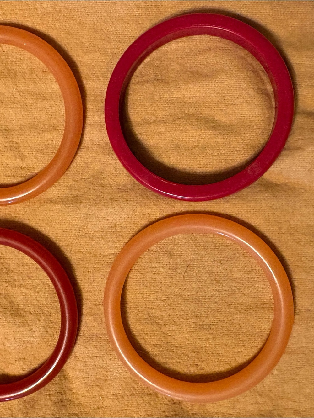Set of 4 Vintage Bakelite Bangles - Multi-Orange & Pink - Picture 2 of 3